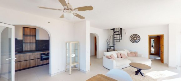 3 bedrooms Villa in Arenas, Spain No. 131056 6