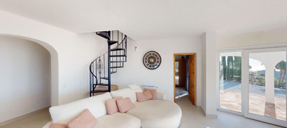 3 bedrooms Villa in Arenas, Spain No. 131056 22