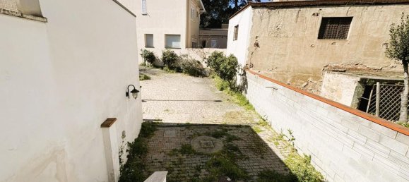 6 rooms Apartment in Empoli, Italy No. 38042 21