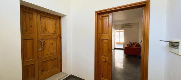 6 rooms Apartment in Empoli, Italy No. 38042 14