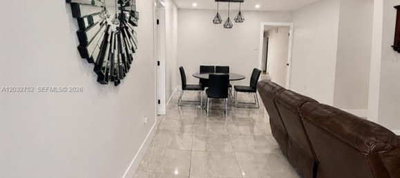 5 dormitorios villa en venta en Miami, Miami-Dade, Florida, USA № 615009 23