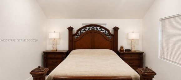 5 dormitorios villa en venta en Miami, Miami-Dade, Florida, USA № 615009 21