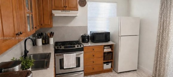 5 dormitorios villa en venta en Miami, Miami-Dade, Florida, USA № 615009 18