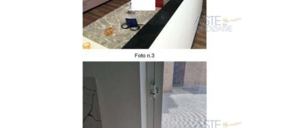 80m² Commercial property in Jesi, Italy No. 122684 3