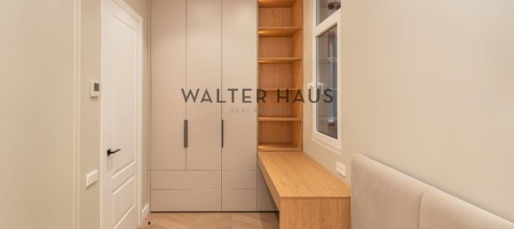 3 bedrooms Apartment in Eixample, Spain No. 79381 5