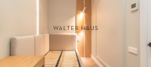 3 bedrooms Apartment in Eixample, Spain No. 79381 4