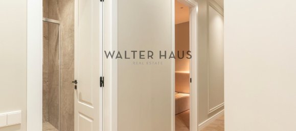 3 bedrooms Apartment in Eixample, Spain No. 79381 2