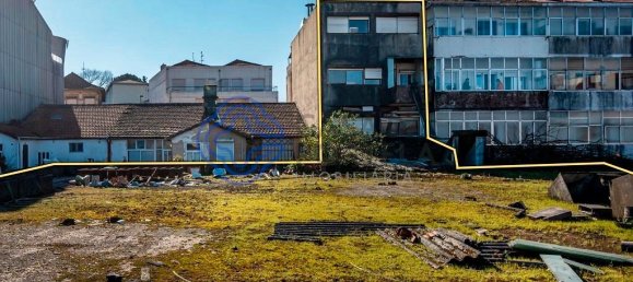 360m² Building in Porto, Portugal No. 41112 26