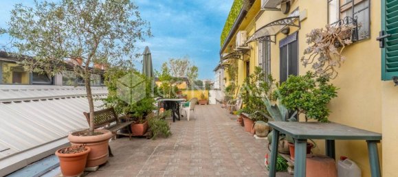 3-salle Appartement à Milan, Italy No. 354669 17