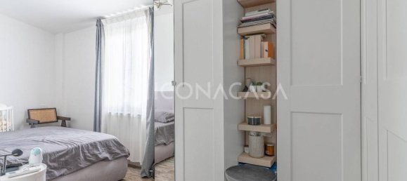 3-salle Appartement à Milan, Italy No. 354669 12