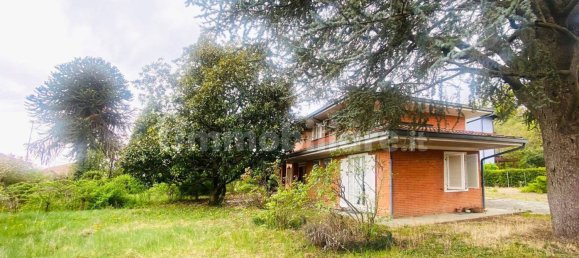 4 Schlafzimmer Villa in Ivrea, Italy, Nr. 201639 2