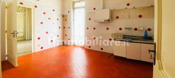 4 Schlafzimmer Villa in Ivrea, Italy, Nr. 201639 6