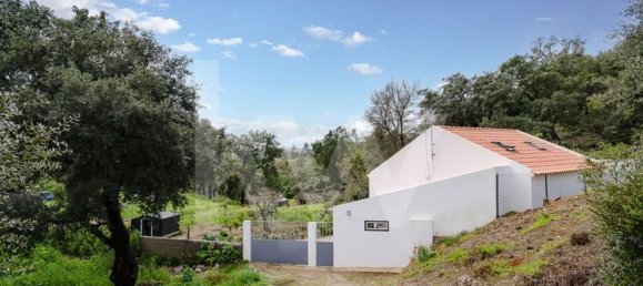 Casa de 2 dormitorios en Monchique, Portugal No. 86049 2