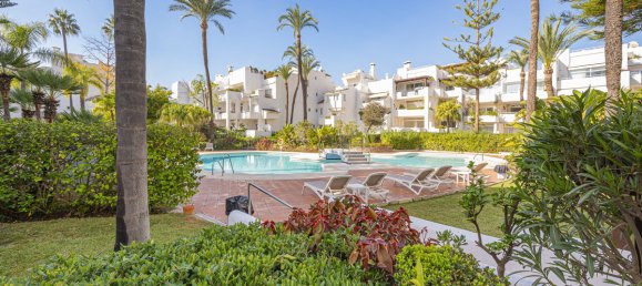 1 bedroom Apartment in Marbella, Spain No. 33440 12