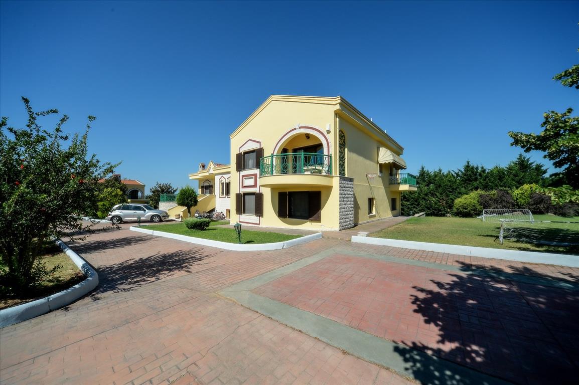 1168m² Villa in Thessaloniki, Greece No. 6536
