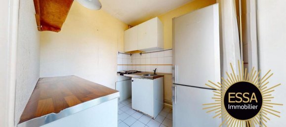 Studio in Viroflay, France No. 328791 3