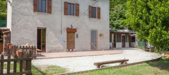 3 rooms House in Cagli, Italy No. 131459 2