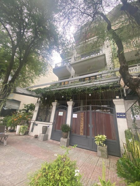 126m² Townhouse in District 7, Vietnam No. 7677