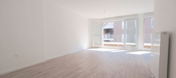 2 chambres Appartement à Romainville, France No. 359277 8