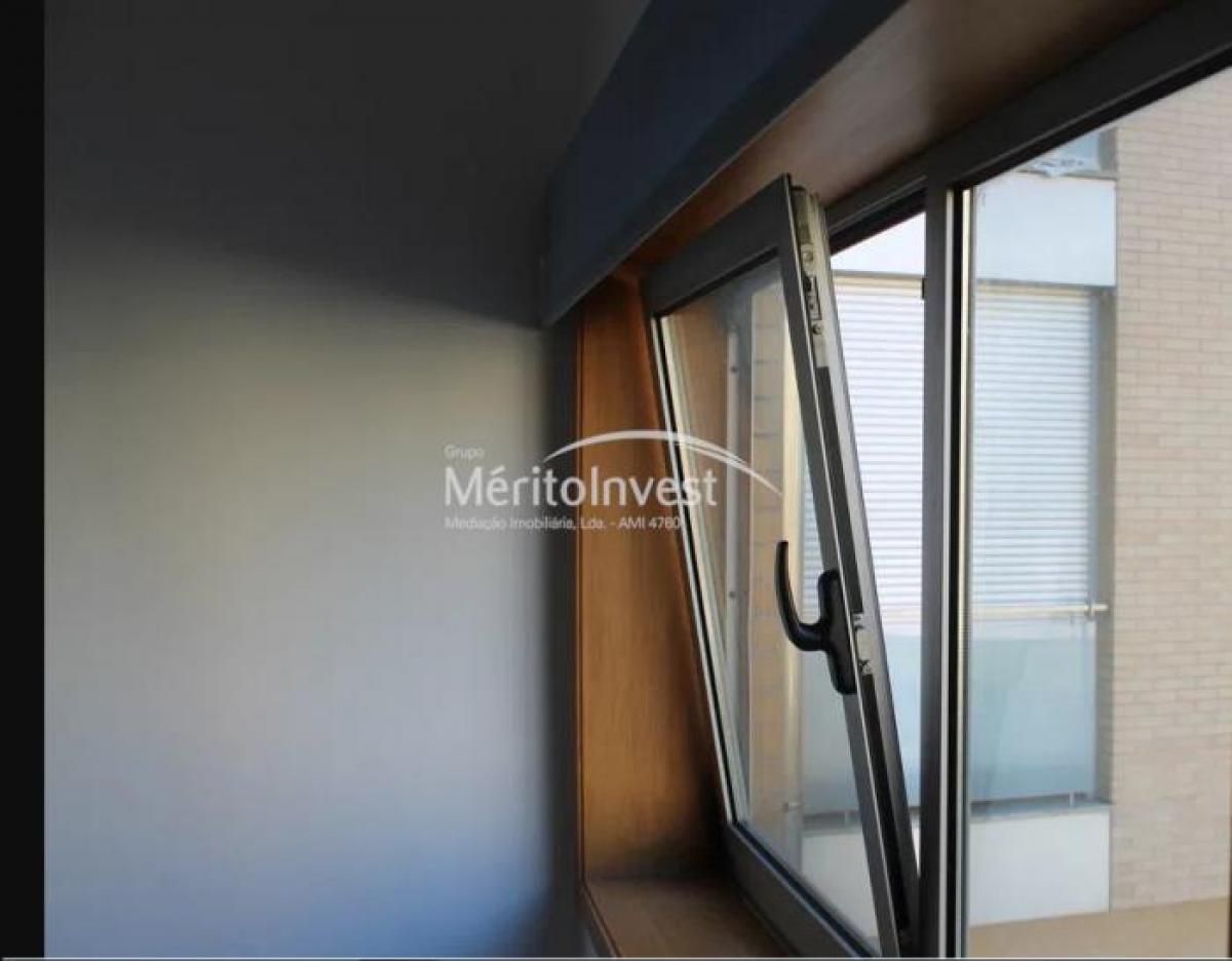 Laden in Braga, Portugal 112m², Nr. 8190