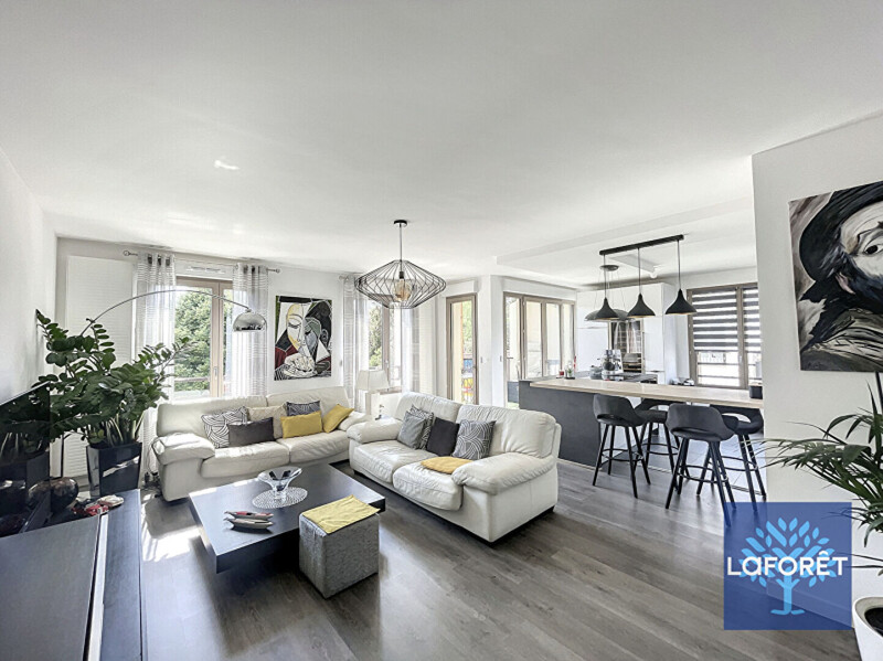 2 bedrooms Apartment in Arpajon, France No. 124776