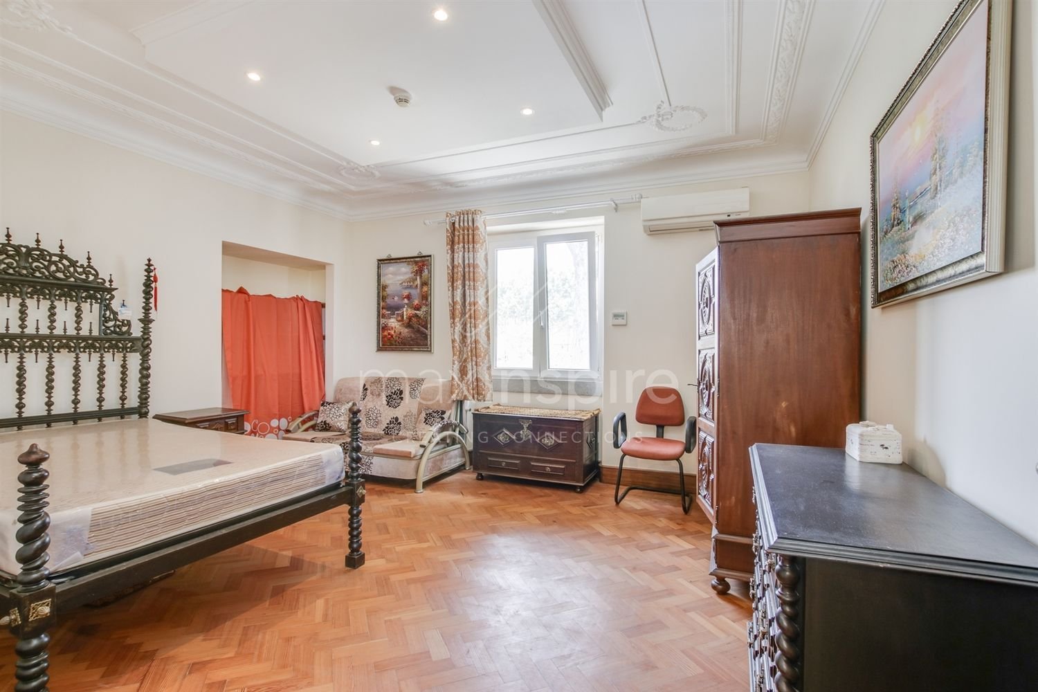 11 bedrooms House in Cascais, Portugal No. 109999