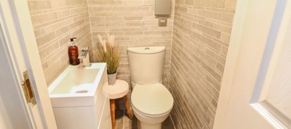  House in Leyland, United Kingdom No. 2520 9