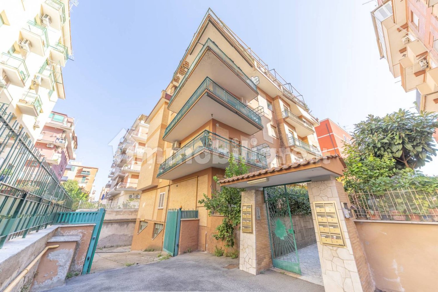 1 bedroom Apartment in Rome, Italy No. 395395