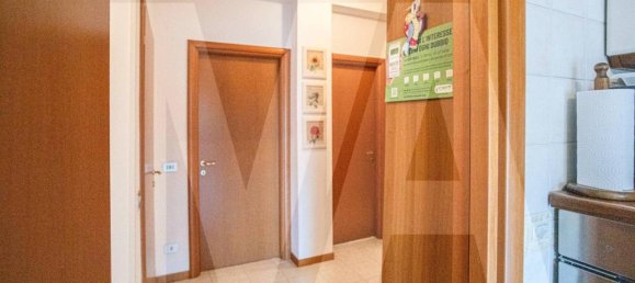 3 rooms Apartment in Cologno Monzese, Italy No. 29703 74