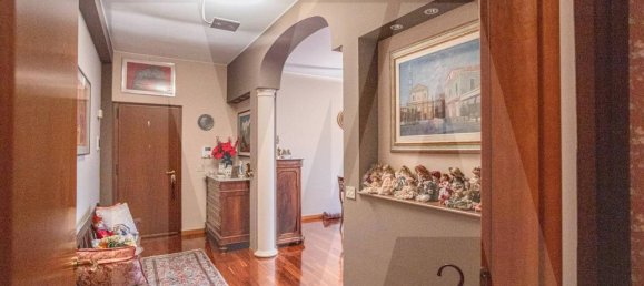 3 rooms Apartment in Cologno Monzese, Italy No. 29703 64