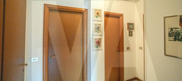 3 rooms Apartment in Cologno Monzese, Italy No. 29703 114