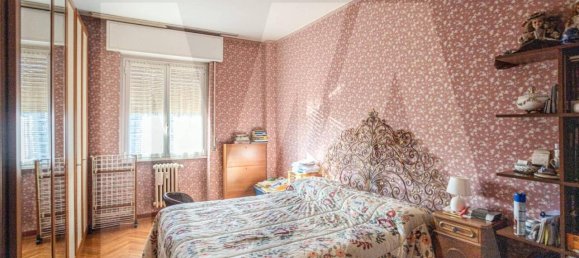 3 rooms Apartment in Cologno Monzese, Italy No. 29703 142