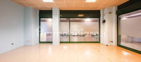 2 rooms Commercial property in Reggio Emilia, Italy No. 164054 6