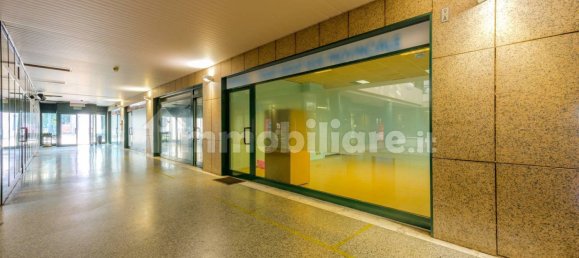 2 rooms Commercial property in Reggio Emilia, Italy No. 164054 21