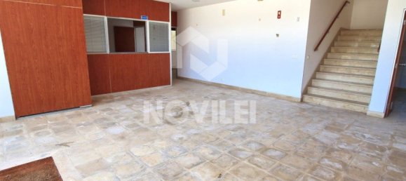 2358m² Warehouse in Batalha, Portugal No. 10870 8