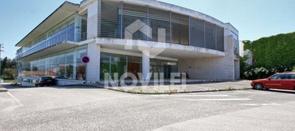 2358m² Warehouse in Batalha, Portugal No. 10870 3