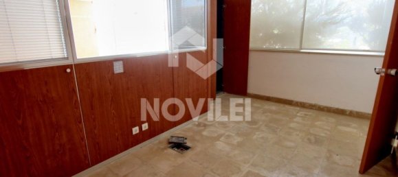 2358m² Warehouse in Batalha, Portugal No. 10870 7