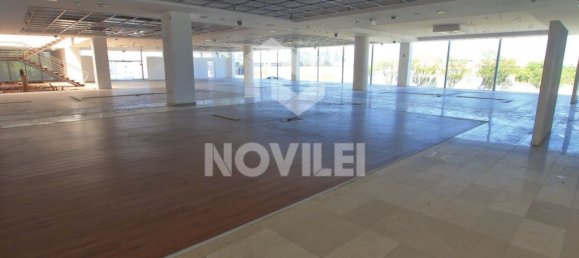 2358m² Warehouse in Batalha, Portugal No. 10870 4