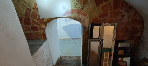 Gewerbliche Immobilie in Naples, Italy 119m², Nr. 54876 10