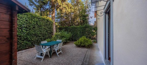 3 bedrooms House in Campi Bisenzio, Italy No. 361815 35