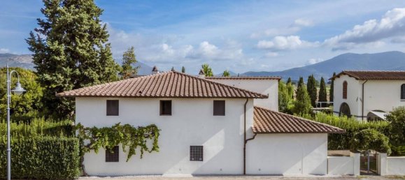 3 bedrooms House in Campi Bisenzio, Italy No. 361815 7