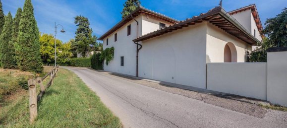 3 bedrooms House in Campi Bisenzio, Italy No. 361815 19