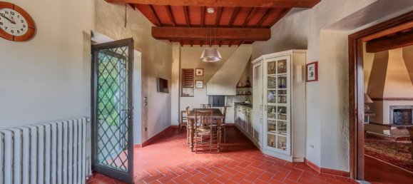 3 bedrooms House in Campi Bisenzio, Italy No. 361815 48