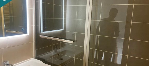 3 bedrooms Villa in Vienne, France No. 197857 18