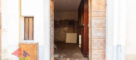 2 chambres Maison à Besate, Italy No. 361099 31