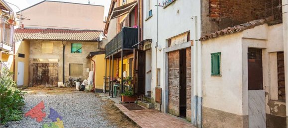 2 chambres Maison à Besate, Italy No. 361099 3