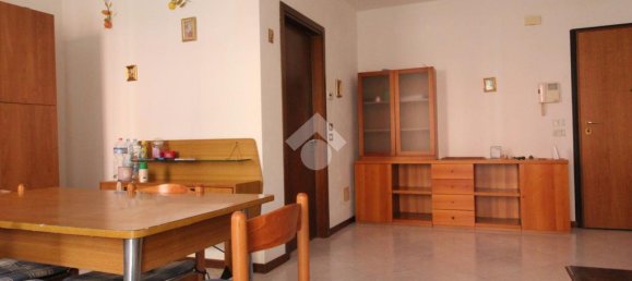 2 bedrooms Apartment in Chiampo, Italy No. 353951 2