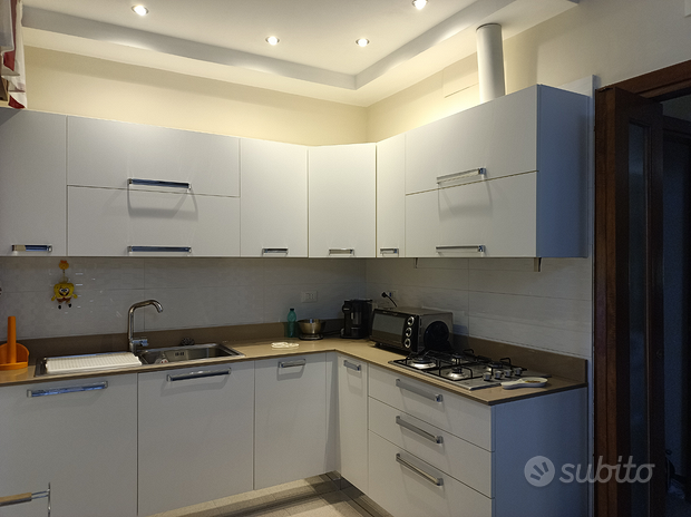 5غرفة شقة في Taranto, Italy رقم 276904