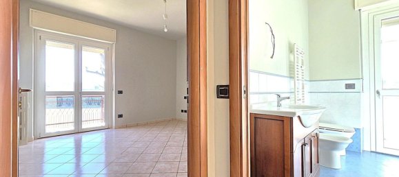 4غرفة شقة في Diano d'Alba, Italy رقم 198627 11