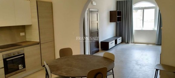 3 bedrooms Apartment in Victoria, Malta No. 5870 2